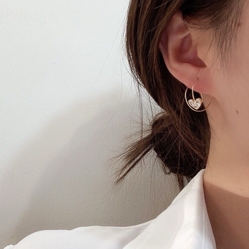 Rose gold heart earrings